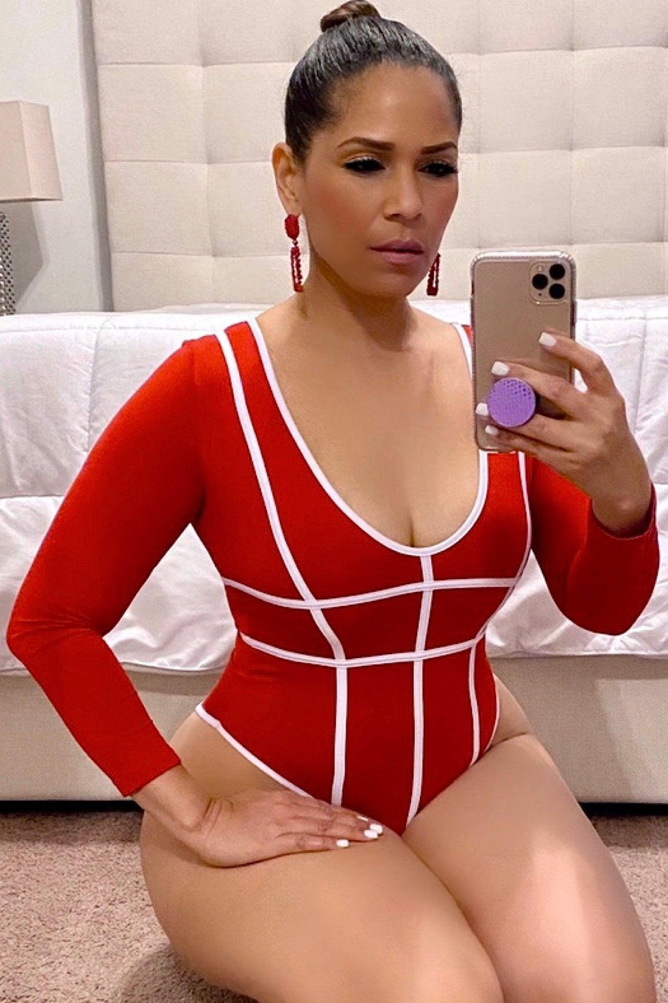 Leni Sexy V-Neck Long Sleeves Stripe Bodysuit - MY SEXY STYLES