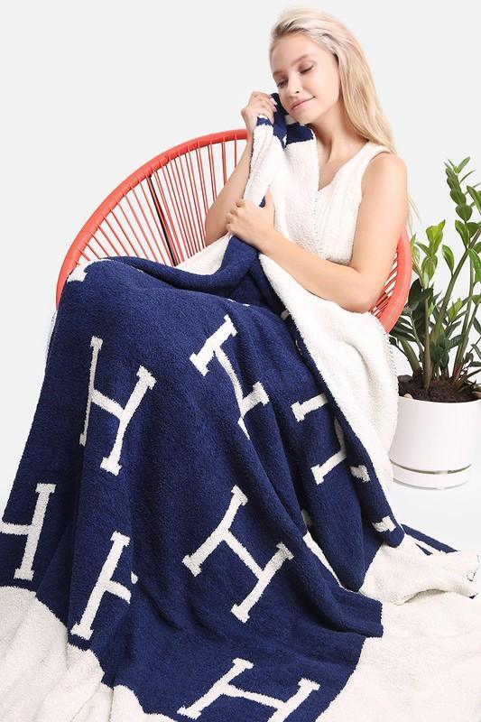 Luxury 'H' Pattern Soft Throw Blanket - MY SEXY STYLES